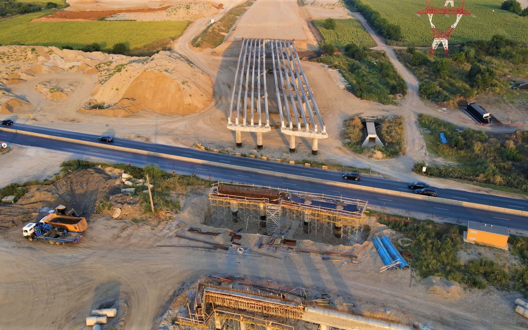 Circulația pe încă 13 kilometri din Autostrada A0 Nord se deschide luni. Șoferii vor avea legătură directă cu A2