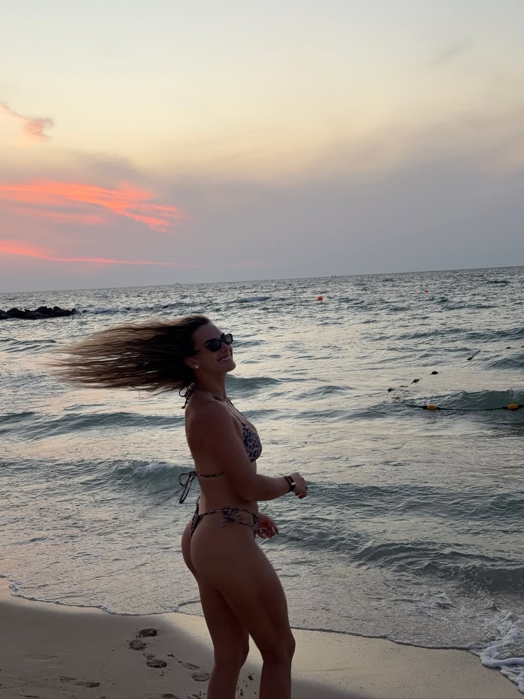 Imaginile „interzise” cu Arina Sabalenka. Fostul număr 1 WTA, apariție spectaculoasă, la plajă, înainte de Turneul Campioanelor