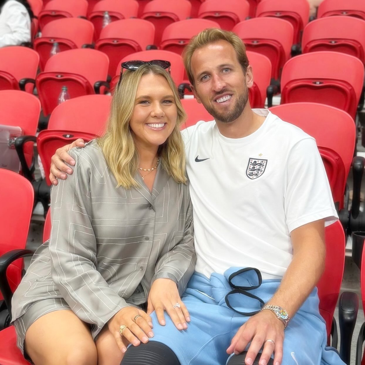 Reacția soției lui Harry Kane, Katie, după victoria din Gala Balonului de Aur: secretul despre cei doi soți