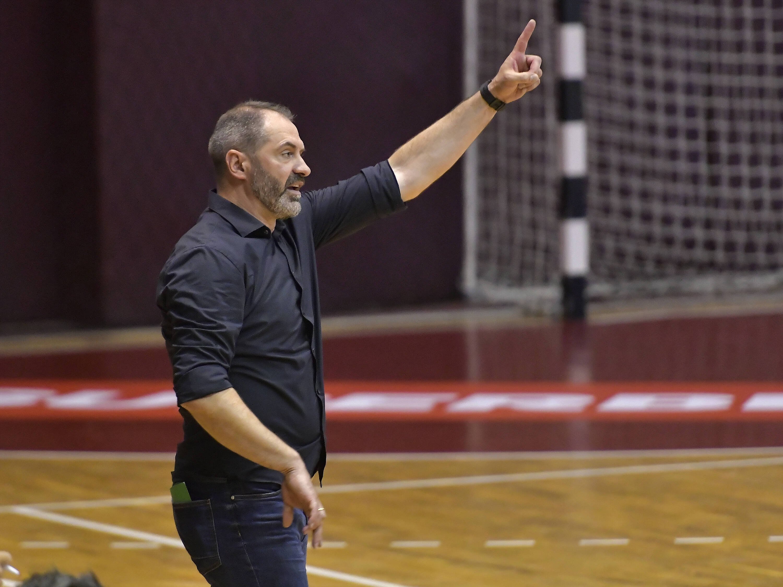 Cine sunt jucătorii convocați de Sandu Iacob în lotul României pentru meciurile cu Franţa şi Polonia, primele din preliminariile Campionatului European 2028
