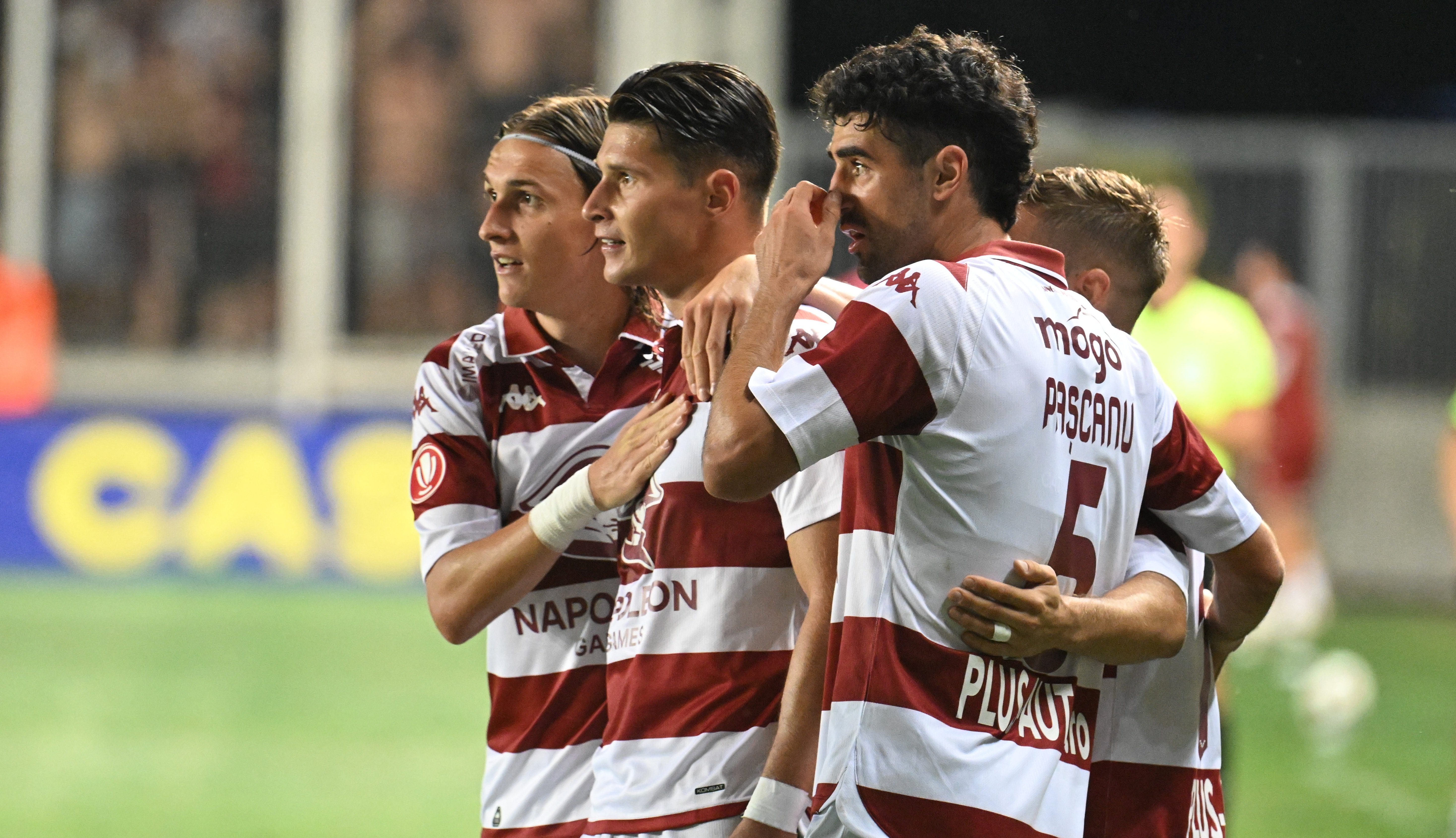 Decizia luată de Rapid în privința lui Alex Dobre și Alex Pașcanu, aflați la final de contract! Anunțul lui Pancu