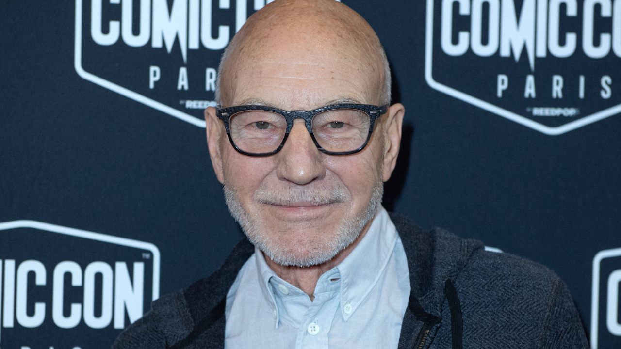 A murit Sir Patrick Stewart. Celebrul actor britanic era un mare pasionat al fotbalului