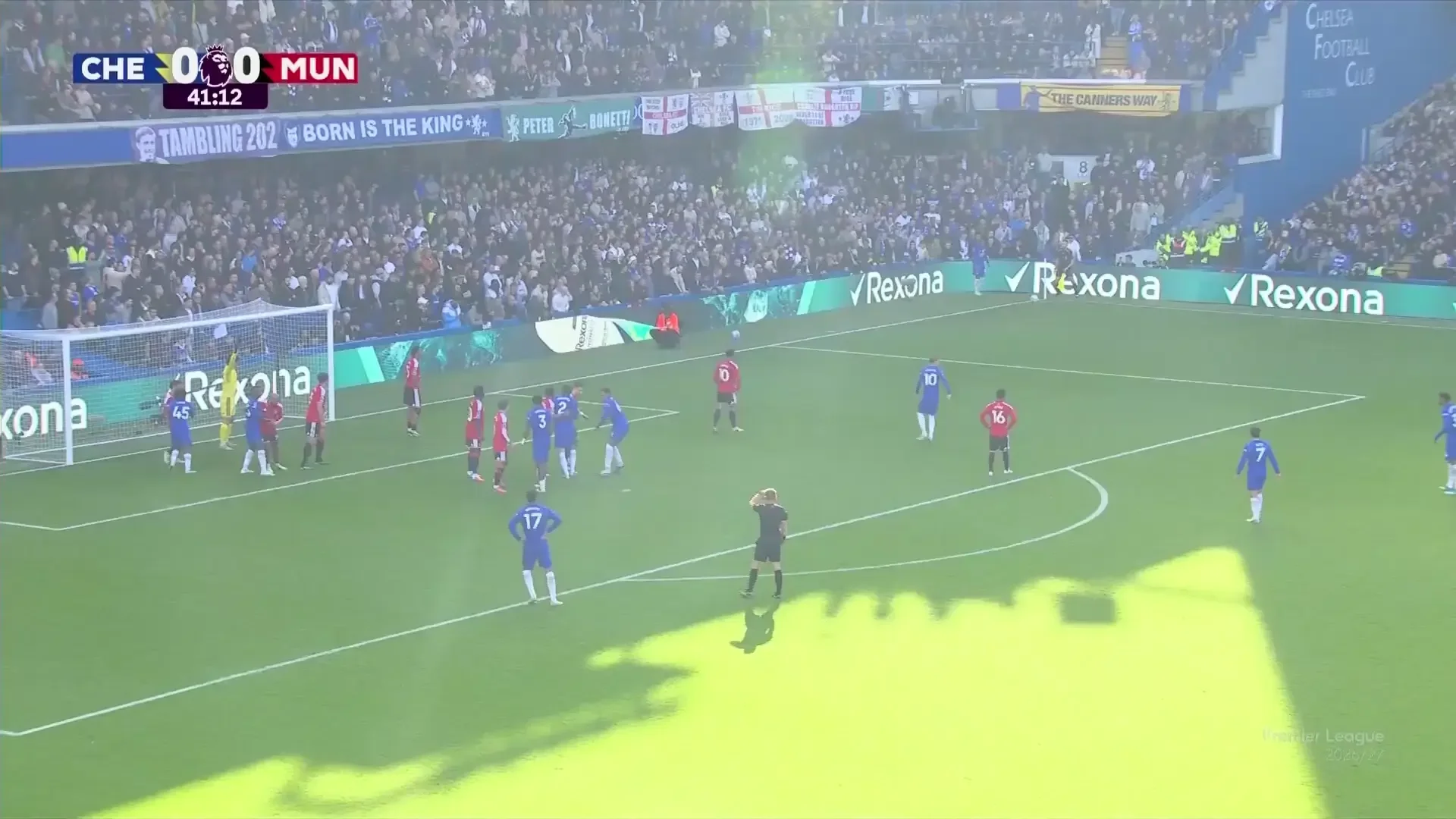 Chelsea - Manchester United | Ocazie Cheslea! Caicedo nimerește bara laterală după un corner executat la poarta lui Lammens.