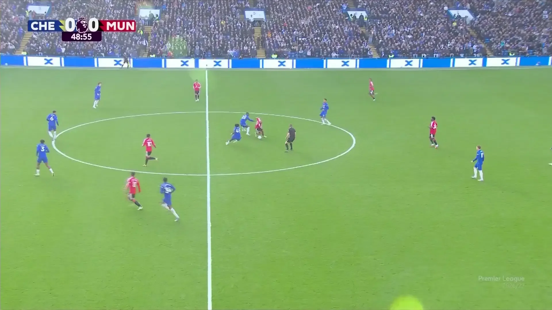 Chelsea - Manchester United | GOOOL CHELSEA! Morgan Rogers are o acțiune superbă în axul central, avansează spre poarta ”Diavolilor” și deschide scorul cu un lob superb.