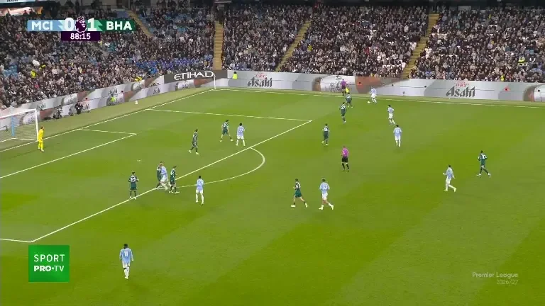 Nico O'Reilly reia cu capul puțin pe lângă poartă în Manchester City - Brighton (VOYO SPORT 1)