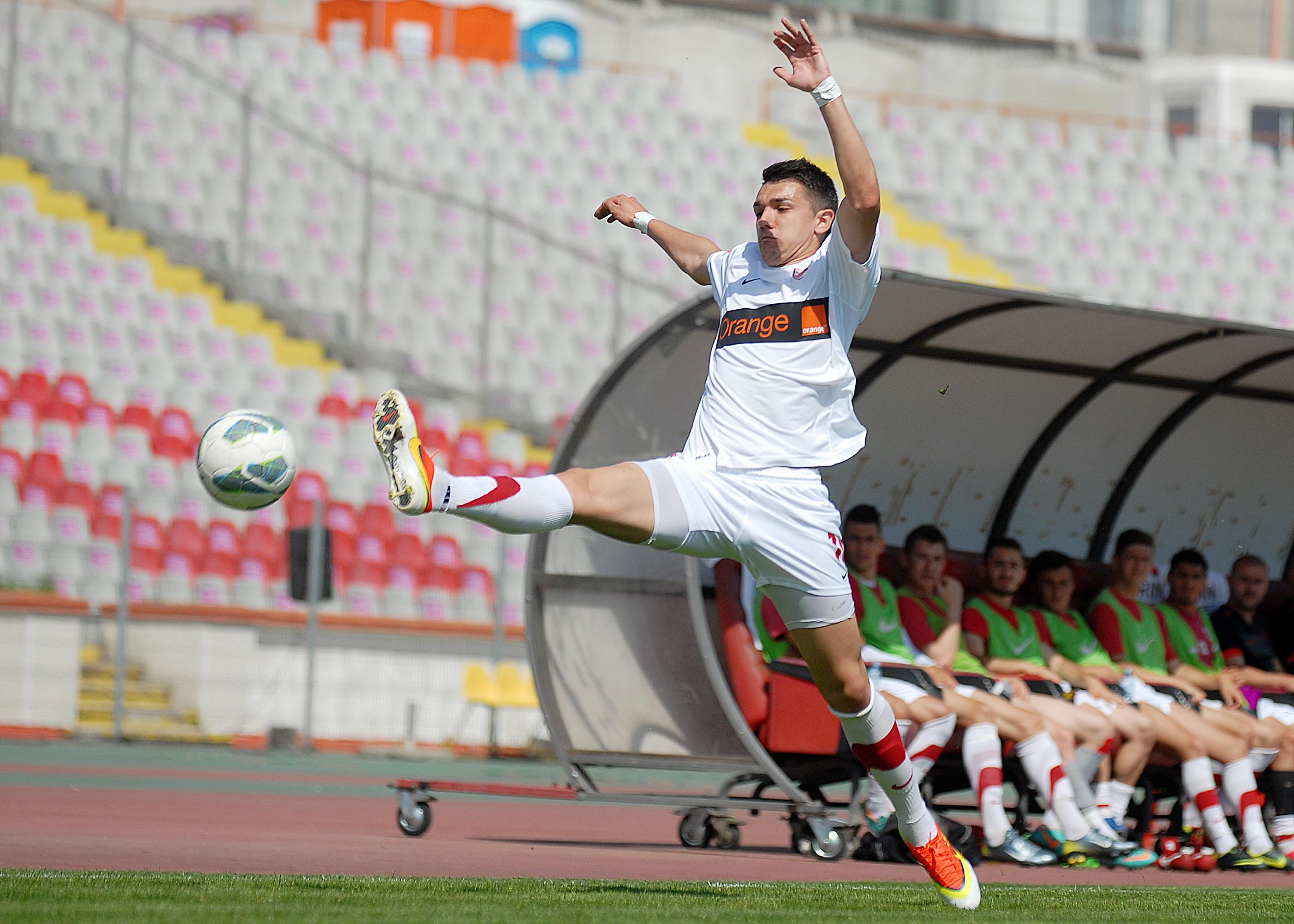Darius Buia, de la Dinamo și naționala României la Ghiroda. Patru operații i-au schimbat cariera fiului lui „Figo din Banat”